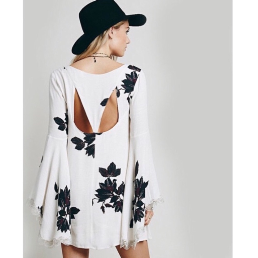 NEW FREE PEOPLE Coachella wanderer bell sleeve - Picture 1 of 5